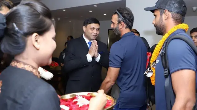 રેડિશન હોટલમાં ભારતની ટીમનું સ્વાગત