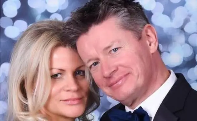 રિચર્ડ મેસોના સાથે તેમનાં વર્તમાન પત્ની