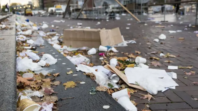 Basura tirada en la calle