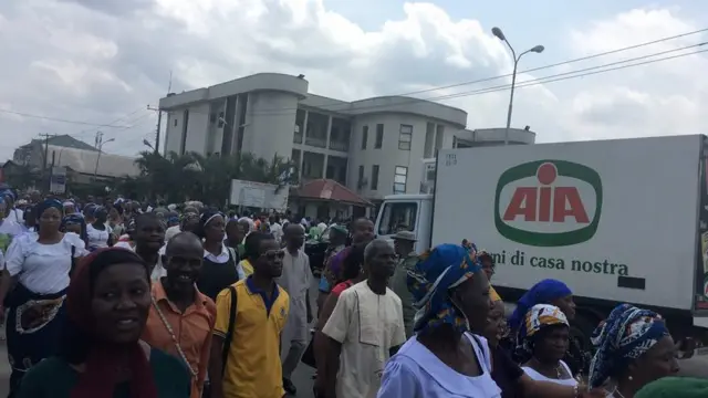 Catholics faithful for Port Harcourt also want di whole world to know say dem no dey happy with di killi-killi of innocent pipo