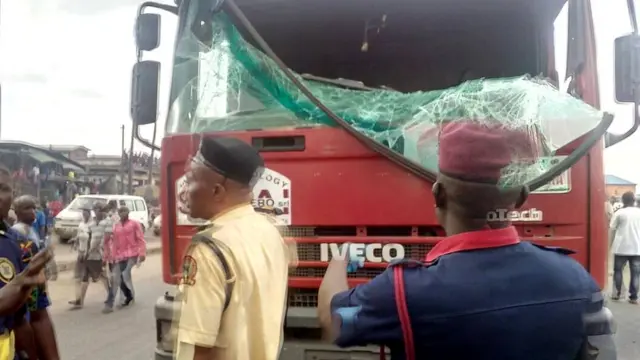 Oko ajagbe to kolu oko ero