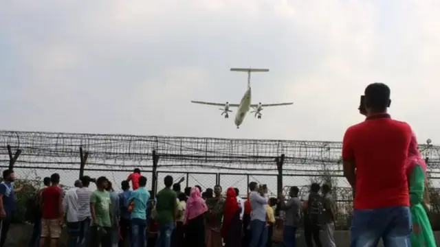 ঢাকার বিমানবন্দরের নিরাপত্তা নিয়ে একাধিকবার প্রশ্ন উঠেছে