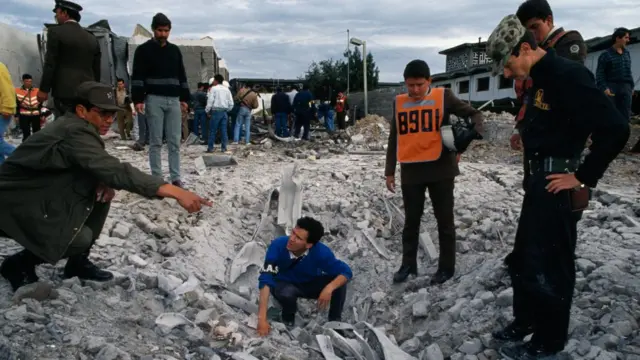 Destrozos por atentado