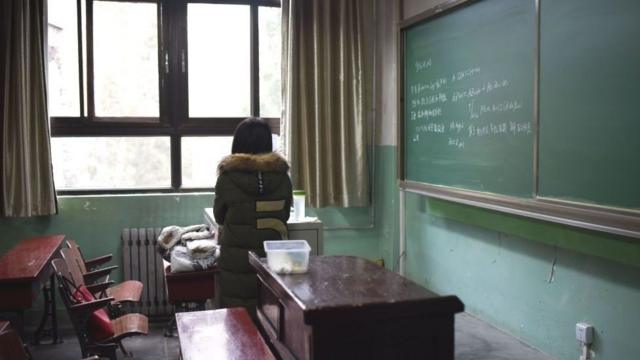 یکی از دانشجویان دانشگاه بیهانگ یکی از استادان را متهم به سو رفتار جنسی کرد