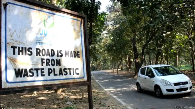 प्लास्टिक संकट