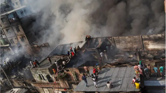 এ বছর ৩রা জানুয়ারি ২০১৯ তারিখে ইসলামবাগে একটি প্লাস্টিক কারখানায় ভয়াবহ আগুন লাগে