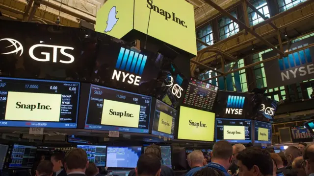 Lançamento de ações do Snap Chat na bolsa de Nova York