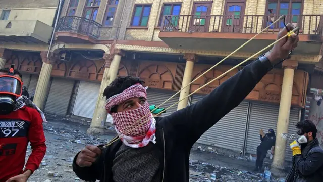 இராக் போராட்டம் 400 பேர் பலி: என்ன நடக்கிறது அங்கே? - விரிவான தகவல்கள்