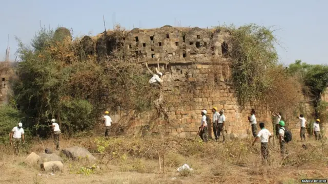 किल्ला स्वच्छता