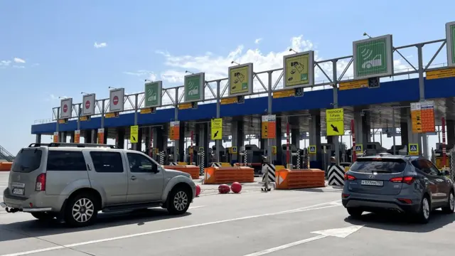 Пункт оплаты проезда на платной трассе в Подмосковье