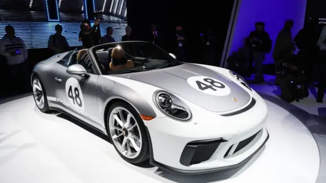 آخرین دستگاه از نسل هفتم پورشه ۹۱۱ برای کمک به قربانیان ویروس کرونا حراج شد