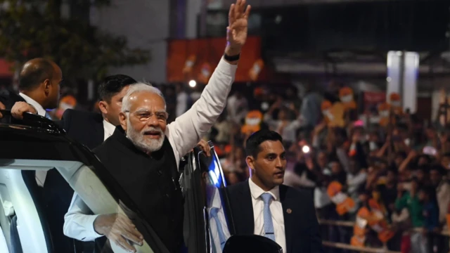 नरेंद्र मोदी