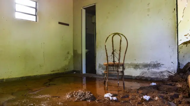 Прорыв дамбы в Бразилии