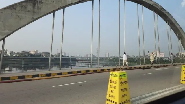 কোনরকম হয়রানির শিকার হলে আইনশৃঙ্খলা বাহিনীকে জানানোর পরামর্শ দিয়েছে পুলিশ