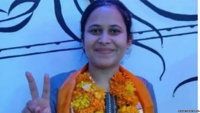 2018లో సోనల్ శర్మ రాజస్థాన్ జ్యుడీషియల్ సర్వీసెస్‌కు సెలక్ట్ అయ్యారు