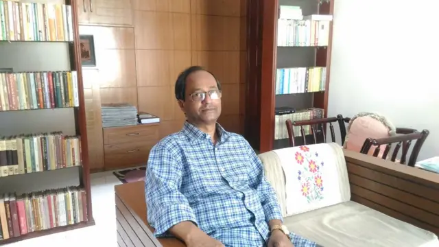 ঢাকা বিশ্ববিদ্যালয়ের বাংলা বিভাগের অধ্যাপক বিশ্বজিৎ ঘোষ