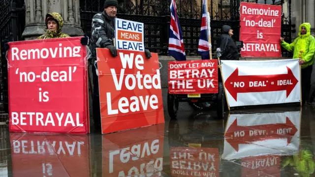 Brexit'i destekleyenler, 'anlaşmasız çıkmanın' AB'den kalmaktan daha iyi bir seçenek olduğu görüşünde.