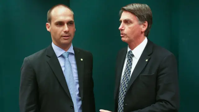 Eduardo Bolsonaro e Jair Bolsonaro