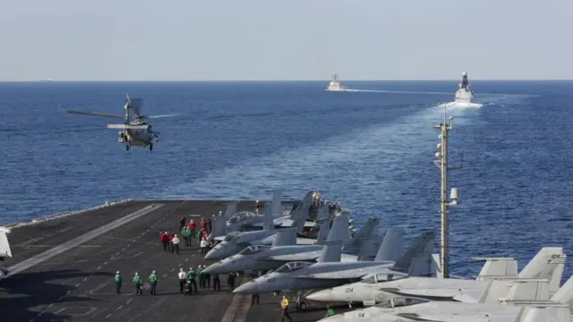 미 해군 핵 추진 항공모함 에이브러햄 링컨함