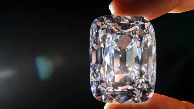 ভারতের বিখ্যাত গোলকোন্ডা খনির একটি হীরা