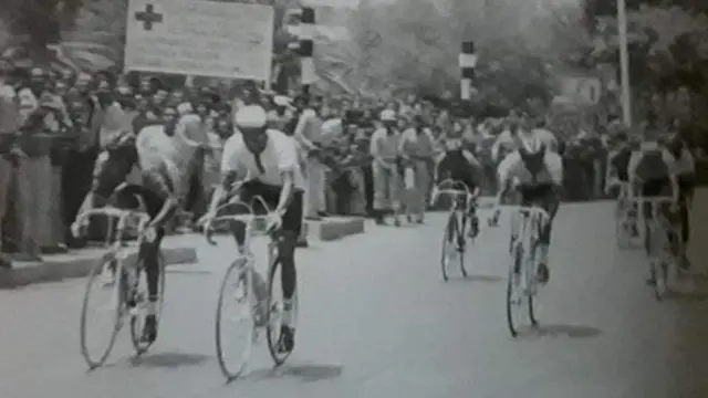 ውደድር ብሽክለታ ኣብ ሰማንያታት ኣብ ጎዶናታት ኣስመራ