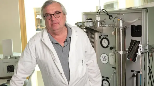 康拉德松表示，在所有人都安全前没有一个人是安全的。