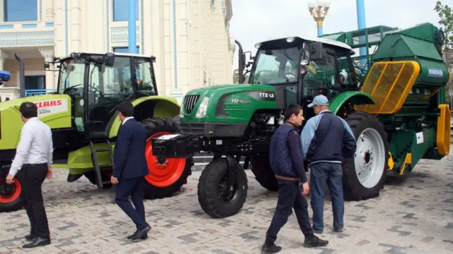 Душанбедаги Ўзбекистон маҳсулотлари кўргазмаси