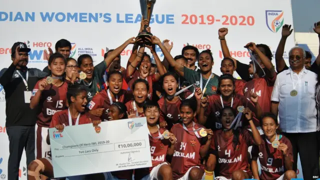 ਮਹਿਲਾ ਫੁੱਟਬਾਲ ਲੀਗ ਦੇ ਜੇਤੂ