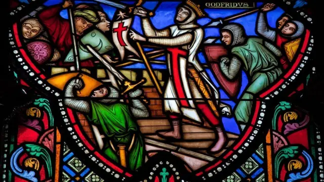 Vitral con escena de la Primera Cruzada