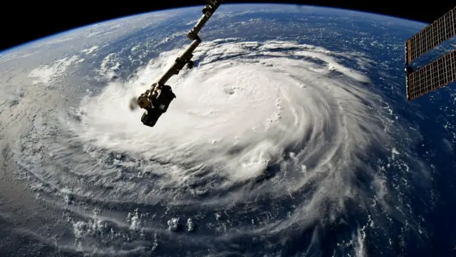 O furacão Florence visto do espaço