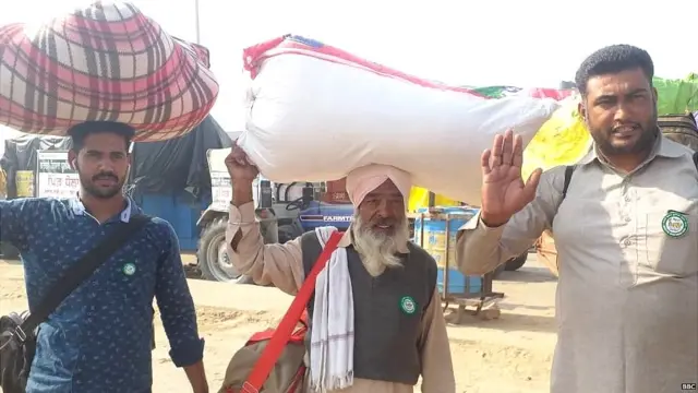 ਪ੍ਰਦਰਸ਼ਨਾਂ ਵਿੱਚ ਕਿਸਾਨ ਵੱਡੀ ਗਿਣਤੀ ਵਿੱਚ ਪਹੁੰਚ ਰਹੇ ਹਨ