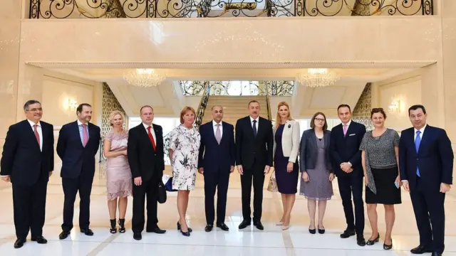 İlham Əliyevlə görüşdə iştirak edən Avropa İttifaqı nümayəndələri