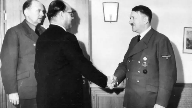 హిట్లర్‌తో సుభాష్ చంద్రబోస్