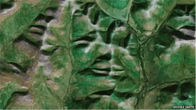 రష్యాలోని మాగదన్ ప్రాంతంలో ముఖం రూపంలోని భూభాగం