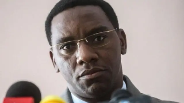 Paul Makonda, umutegetsi w'umujyi wa Dar es Salaam, yashishikarije rubanda kumenyesha polisi abo bamenye ko bahuza ibitsina b'igitsina kimwe