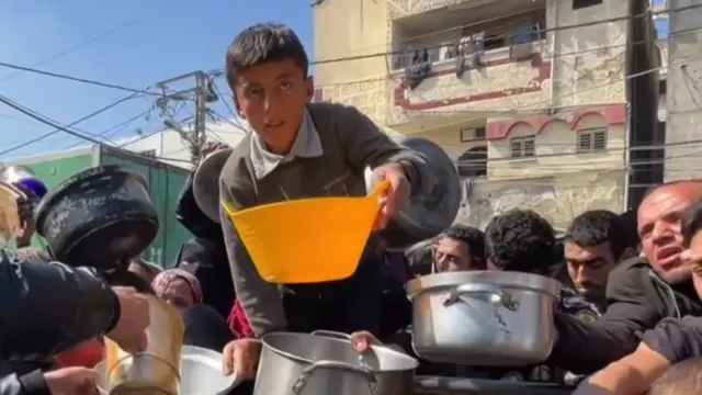 "...баъзида бўш қайтаман ва ҳафа бўламан."