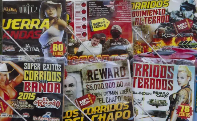 Portadas de discos y periódicos