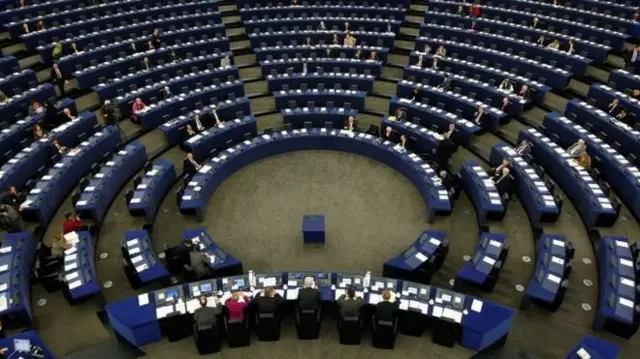 هفته پیش پارلمان اروپا مجوز همکاری بانک سرمایه گذاری اروپا -EIB- با ایران را تصویب کرد