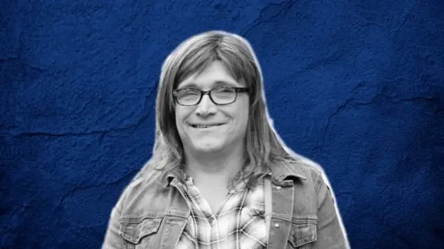 کریستین هالکویست ۶۲ ساله است. او سه رقیب درون‌حزبی را شکست داده