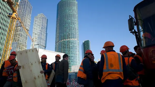 Расмий маалыматтар боюнча, пандемия башталган маалда Кыргызстанга 60 миңге жакын мигрант келген