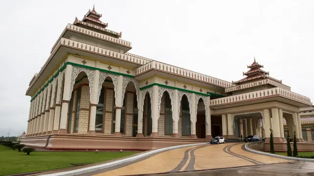 လွှတ်တော်ရဲ့ဆောင်ပုဒ်ဟာ လွှတ်တော်အသံ ပြည်သူ့အသံ ဖြစ်ပါတယ်