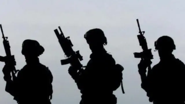 Ciidanka wadaadka dilay waxaa la sheegay in ay habeennimo u soo dheceen