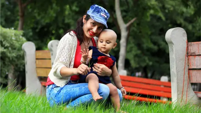 મહિલાની પ્રતીકાત્મક તસવીર