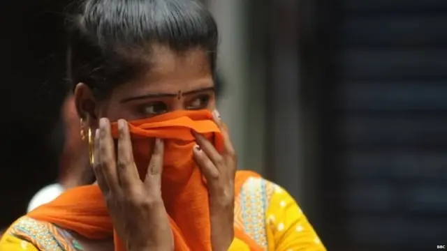 ਦੋਮਾਰੀ ਬਿਰਾਦਰੀ ਵਿੱਚ ਜੇ ਕਿਸੇ ਪਰਿਵਾਰ ਵਿੱਚ ਤਿੰਨ ਕੁੜੀਆਂ ਹਨ ਤਾਂ ਇੱਕ ਨੂੰ ਦੇਹ ਵਪਾਰ ਵਿੱਚ ਧੱਕਿਆ ਜਾਂਦਾ ਹੈ