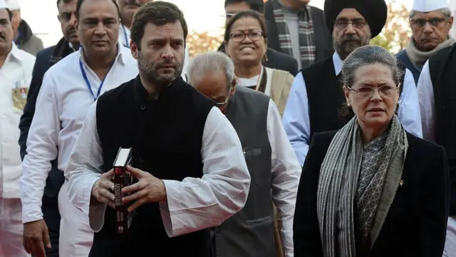 રાહુલ ગાંધી અને સોનિયા ગાંધી