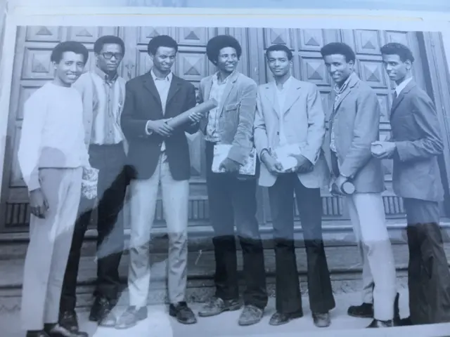 ኣብ ቤት ትምህርቲ ዊንገት