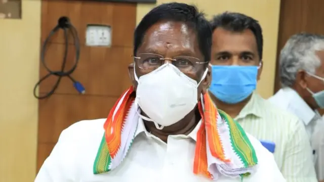 પુડુચેરીના મુખ્ય મંત્રી વી.નારાયણાસ્વામી