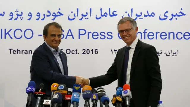 مدیران عامل پژو-سیتروئن و ایران خودرو در اکتبر ۲۰۱۶