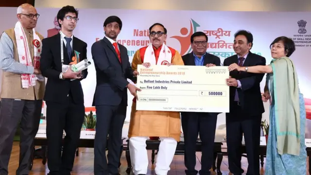 श्रीकांत बोल्ला