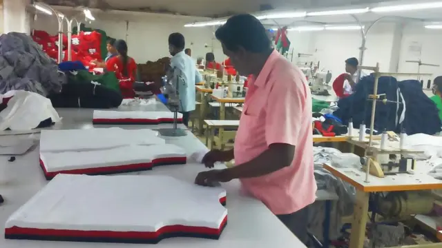 திருப்பூர் பின்னலாடை